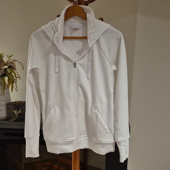 ATHLETA, WHITE TRIUMPH HOODIE, NWOT,  Full Zip, Pockets, Active Wear, Medium. - Picture 1 of 16